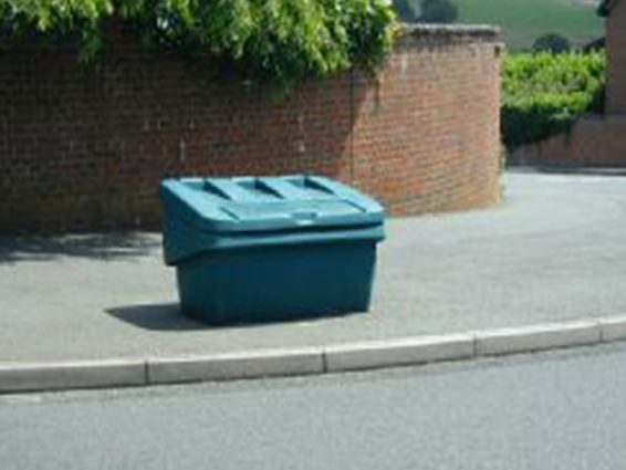 Green grit bin
